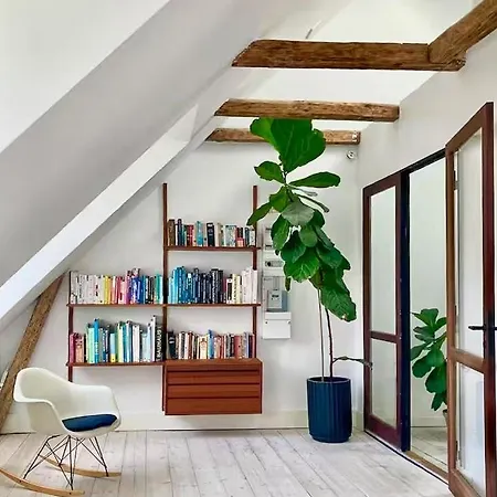 1881 Townhouse In Kartoffelraekkerne Near The Lakes *